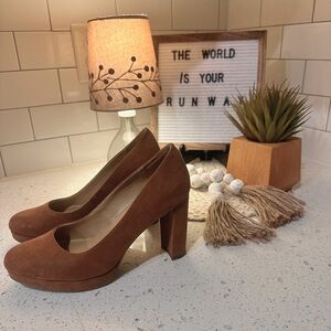 Women’s Brown Suede Heels